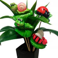 Стикер Букашки на листе /1069/