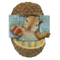 Белочка в окошке (кормушка) L16W12H21см 626465/F524